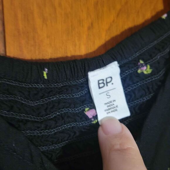 Junior's Size Small BP. Black Romper - Picture 4 of 6